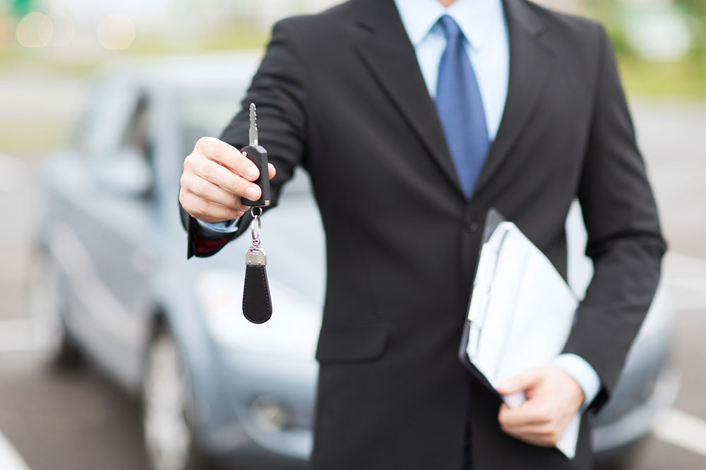 Financing vs. Leasing a Vehicle