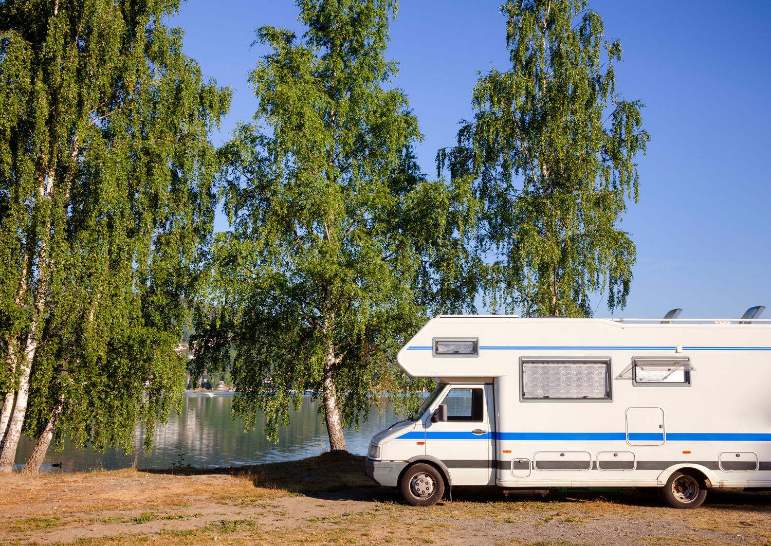 5 Mistakes to Avoid When Buying a Trailer or RV